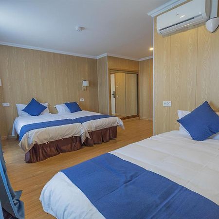 Hotel Vila Calella Bagian luar foto