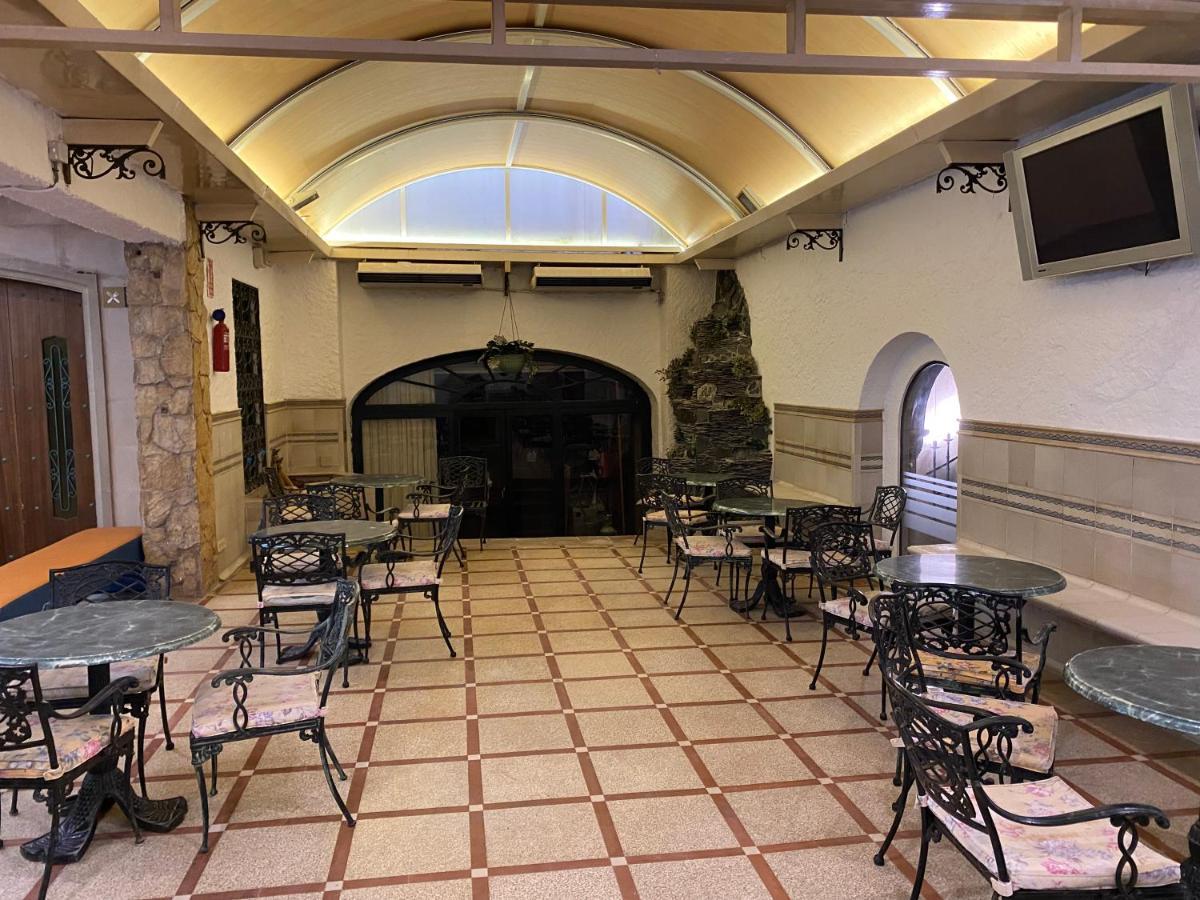 Hotel Vila Calella Bagian luar foto