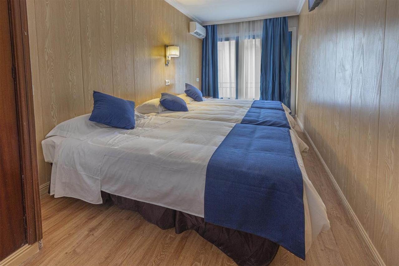 Hotel Vila Calella Ruang foto
