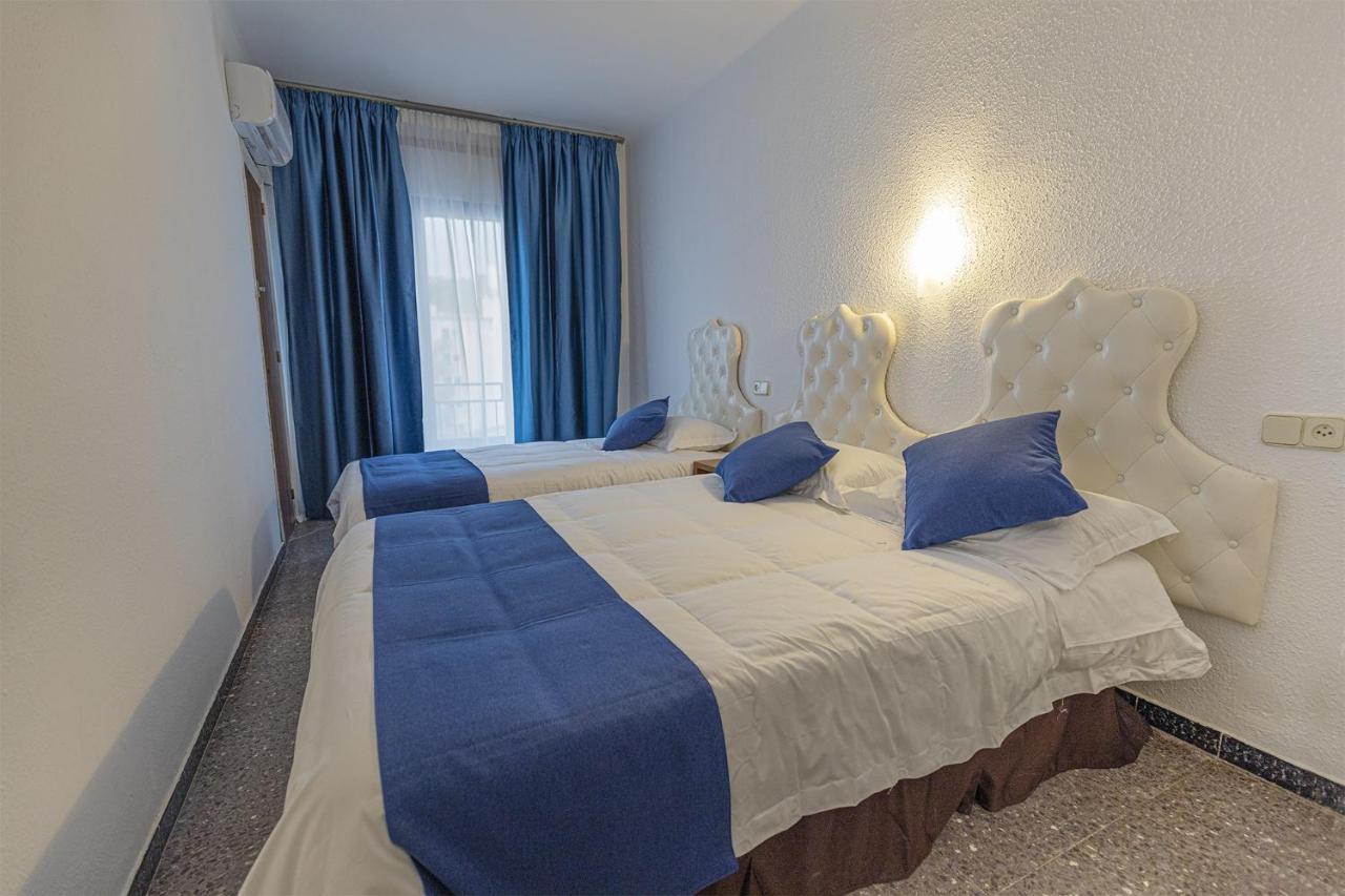 Hotel Vila Calella Bagian luar foto