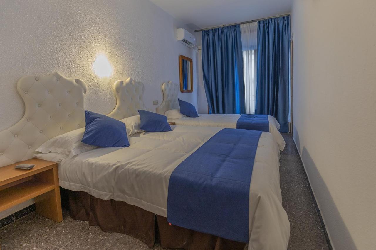 Hotel Vila Calella Ruang foto