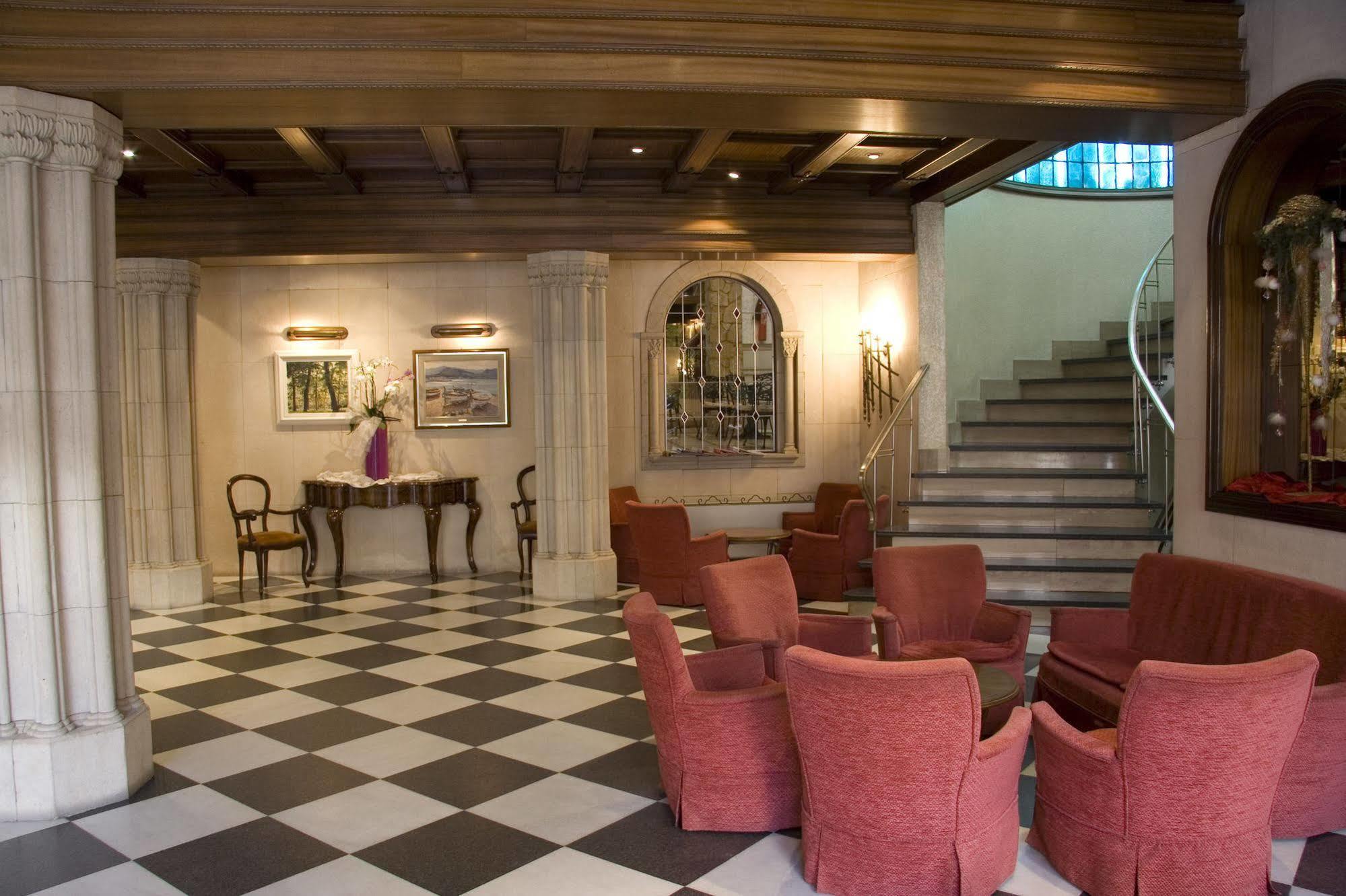 Hotel Vila Calella Bagian luar foto