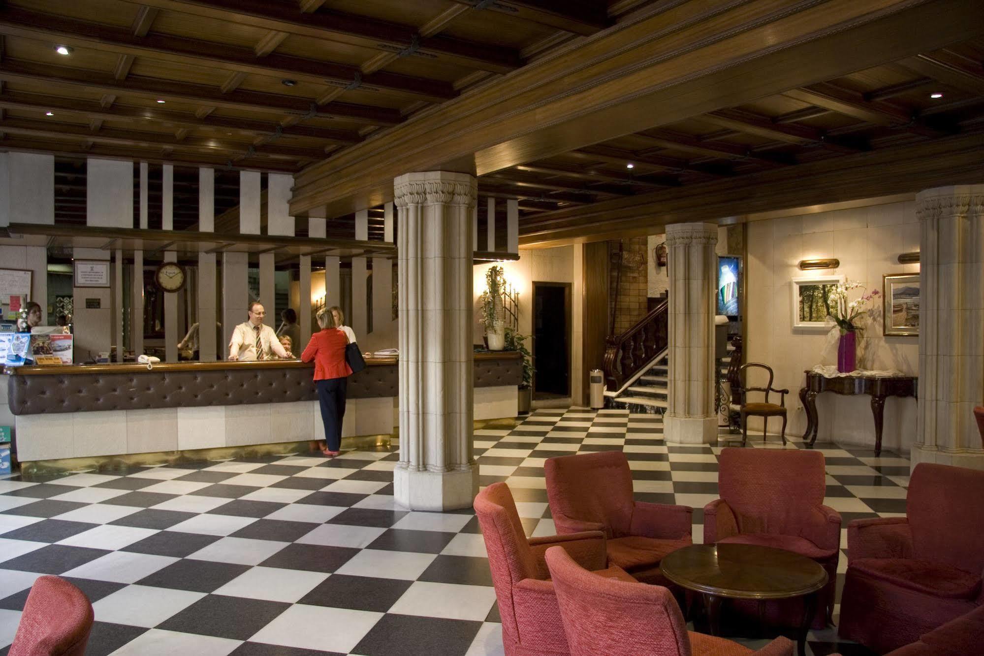 Hotel Vila Calella Bagian luar foto